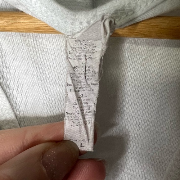 Fitness Tee Co White Butterfly Yoga Racerback Tank Top 🌟2/$20 - LG - Picture 8 of 8